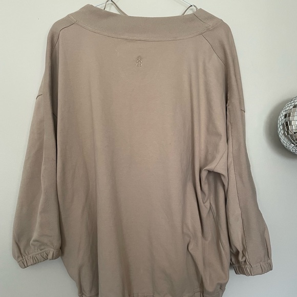 NWT Free People Movement Key Player Layer Oversized Sweatshirt Size XS - Picture 8 of 15